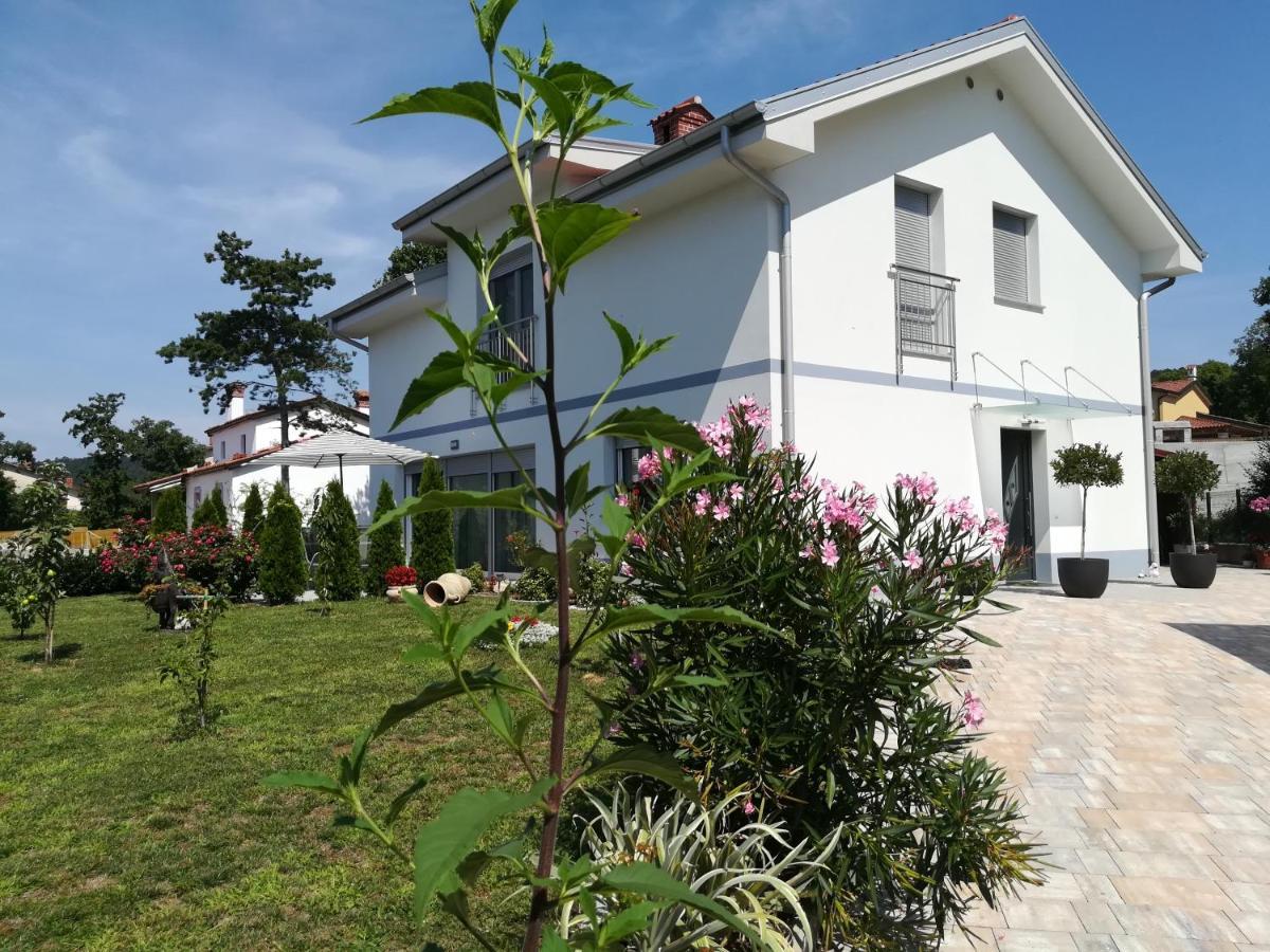 Ferienwohnung Apartma Majda Sežana Exterior foto